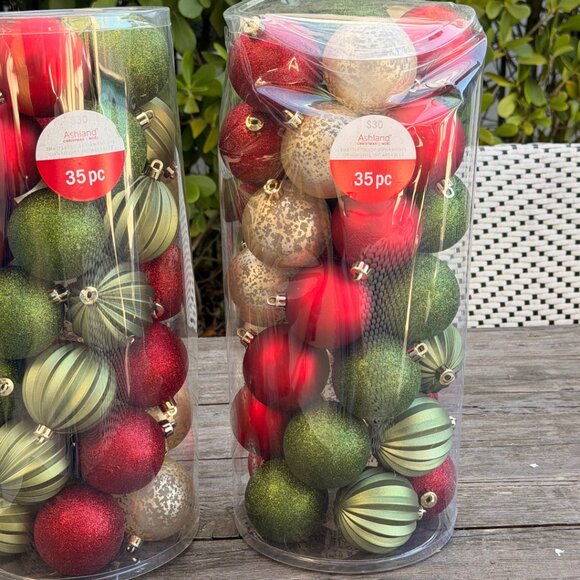 Lot of 70 Shatterproof Green Gold Red Ball ORNAMENTS Christmas Tree Glitter NEW - Picture 4 of 9